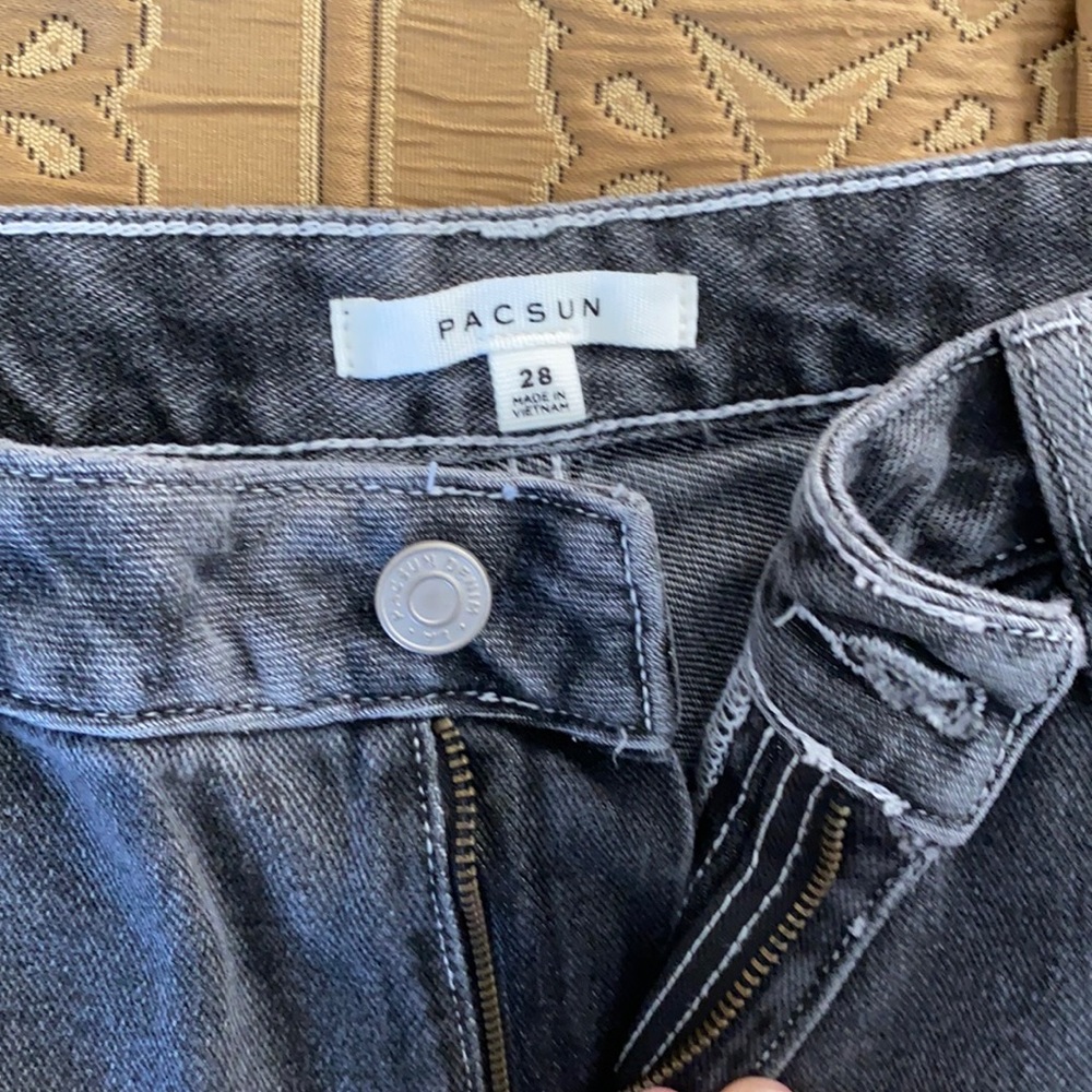 Women’s size 28 pac sun jeans